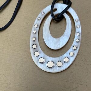 John Hardy 18k gold/sterling silver and bone pendant necklace /EUC!!